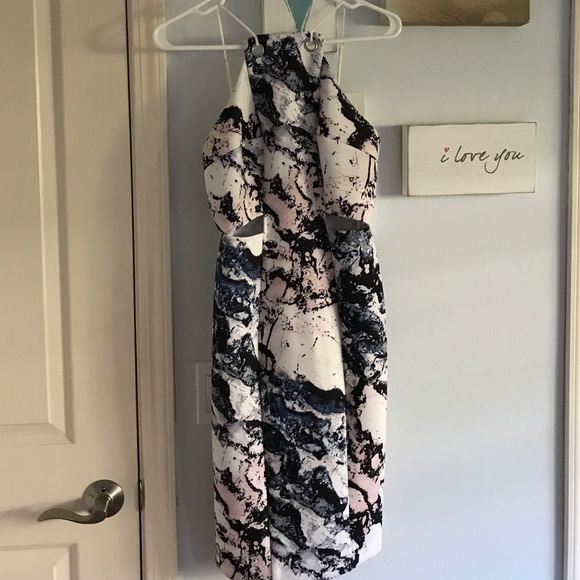 Kendall & Kylie Dresses & Skirts - Kendall & Kylie Dress 👑