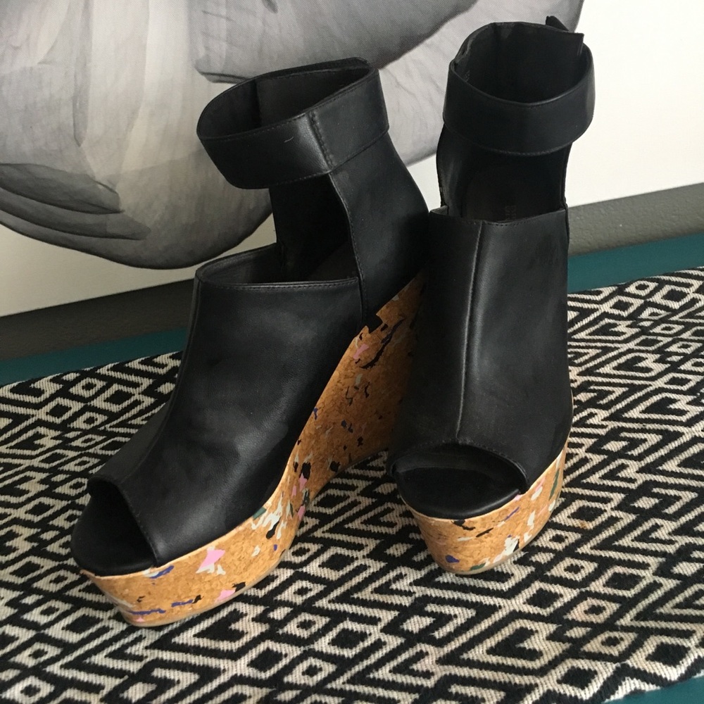 H&M black leather wedges