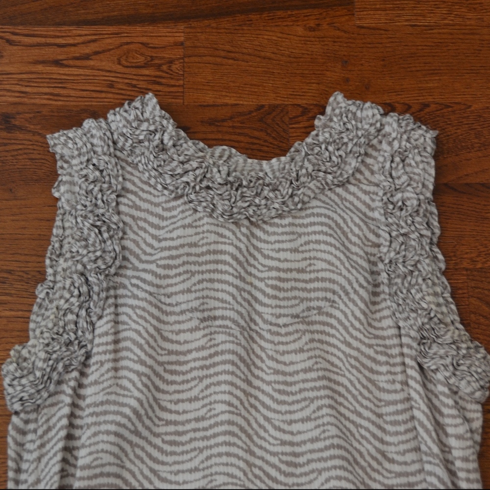 French Connection Sleeveless Gray Print Swing Top - Picture 6 of 8