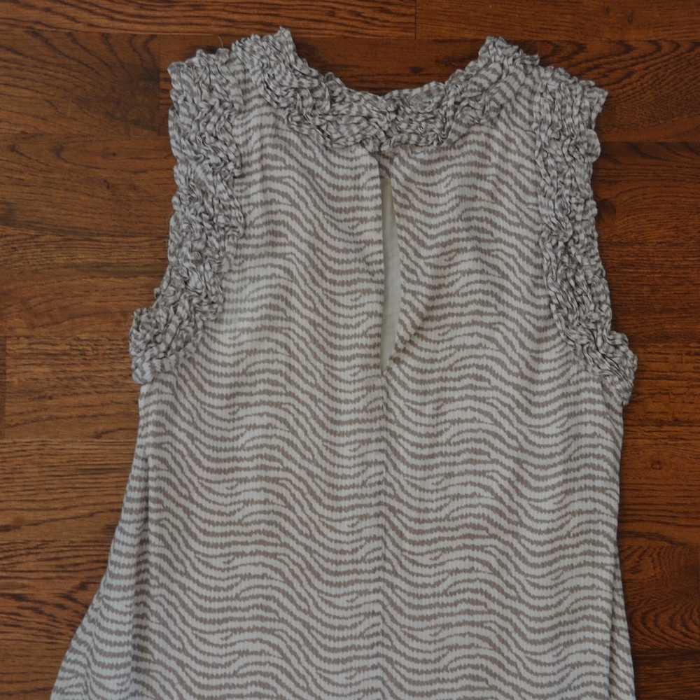 French Connection Sleeveless Gray Print Swing Top - Picture 8 of 8