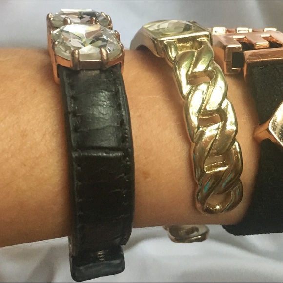 SOLD🍃Betsey Johnson black/gold Diamond bracelet - Picture 3 of 7