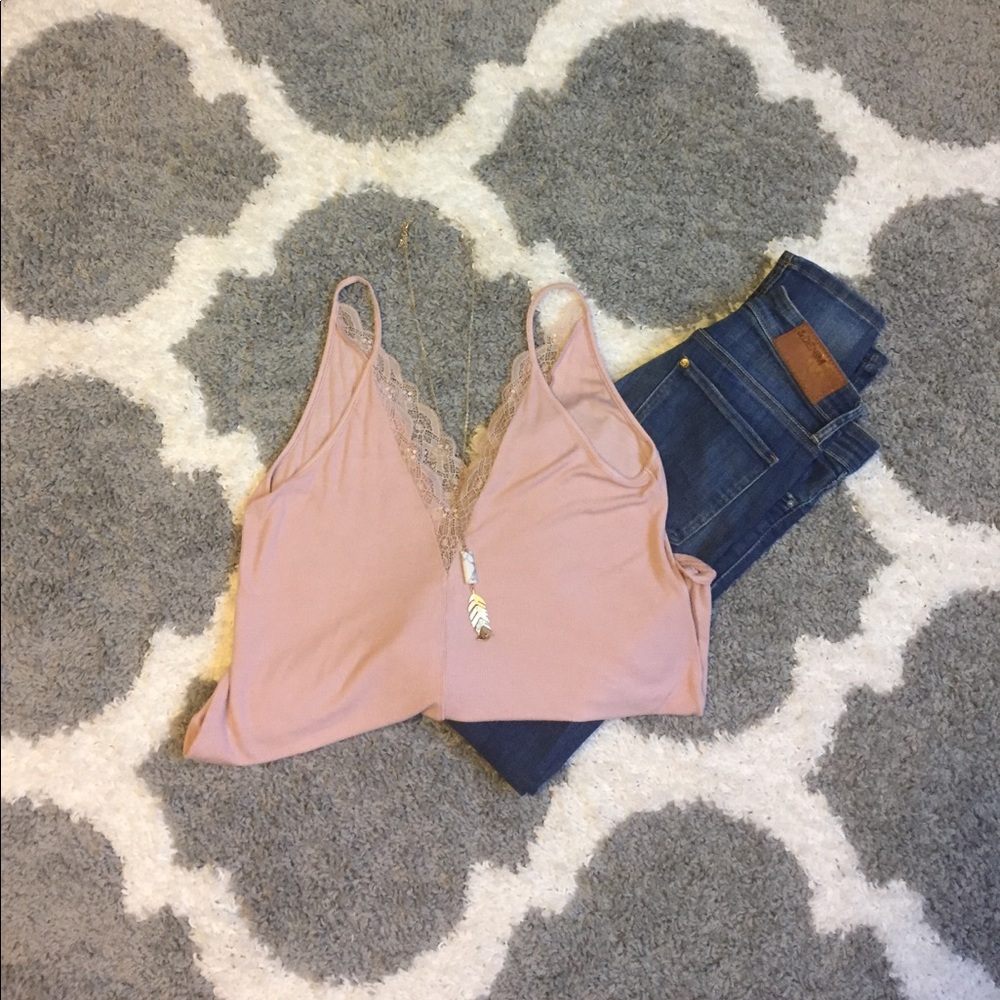 NWOT American eagle lace v tank top