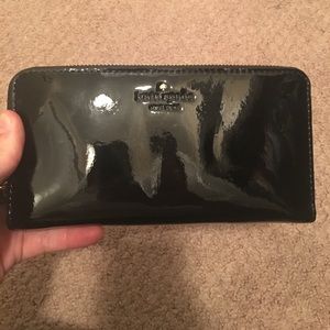 Black Kate Spade wallet