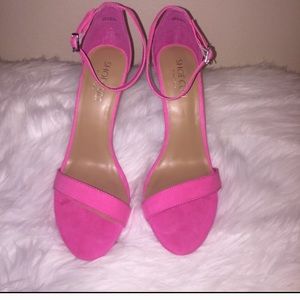 Pink heels