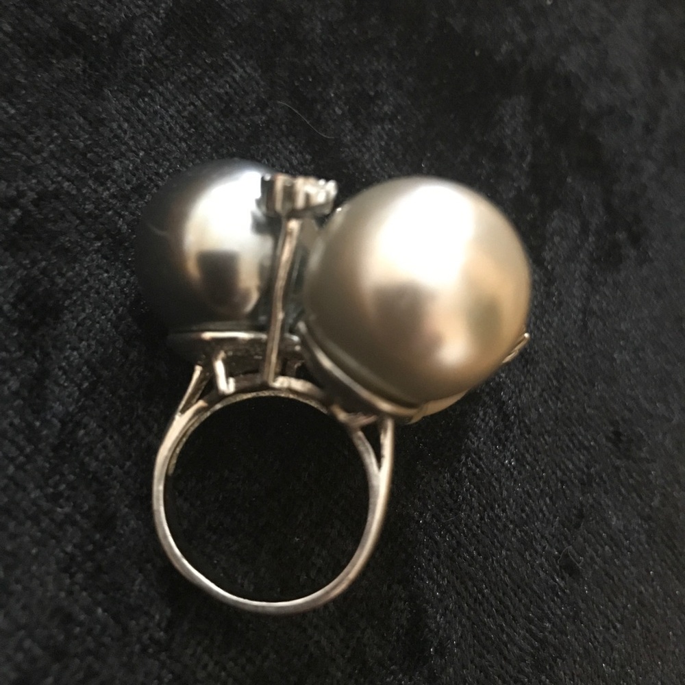 Tri colored faux pear ring with diamonds