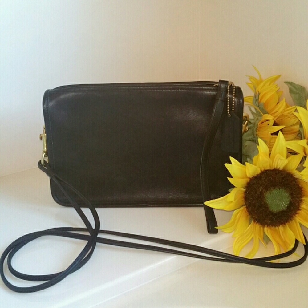 Coach vintage leather crossbody purse