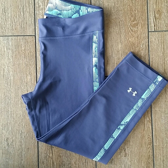 Under Armour Pants - ❌DON'T SHARE❌NWT UNDER ARMOUR COMPRESSION CAPRIS