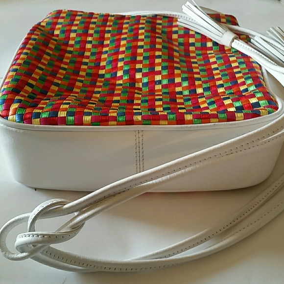 ESCADA - Picture 3 of 5