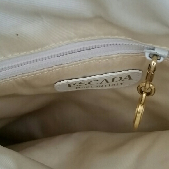 ESCADA - Picture 5 of 5