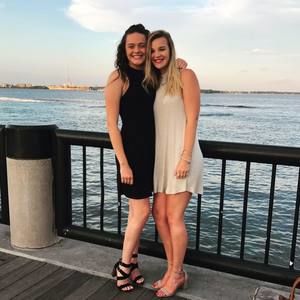 Meet your Posher, Danielle