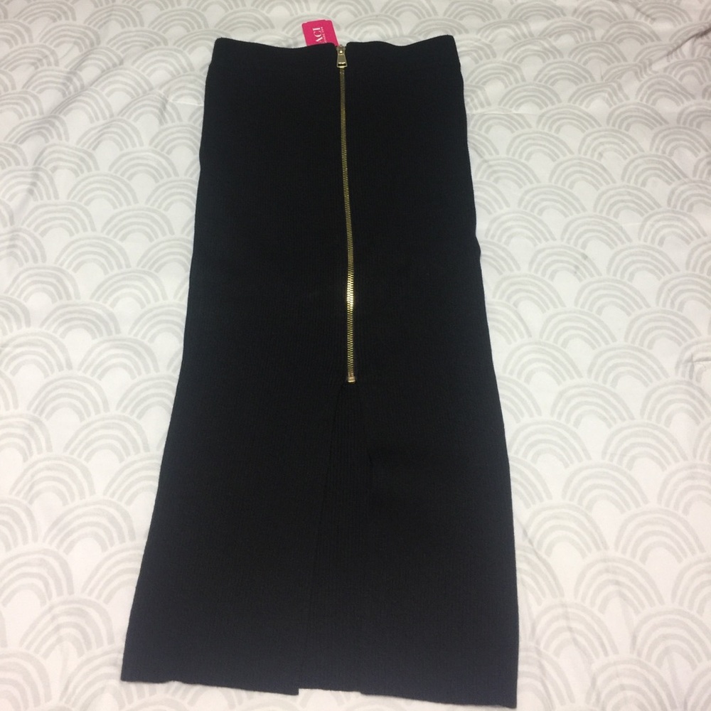 Black pencil skirt