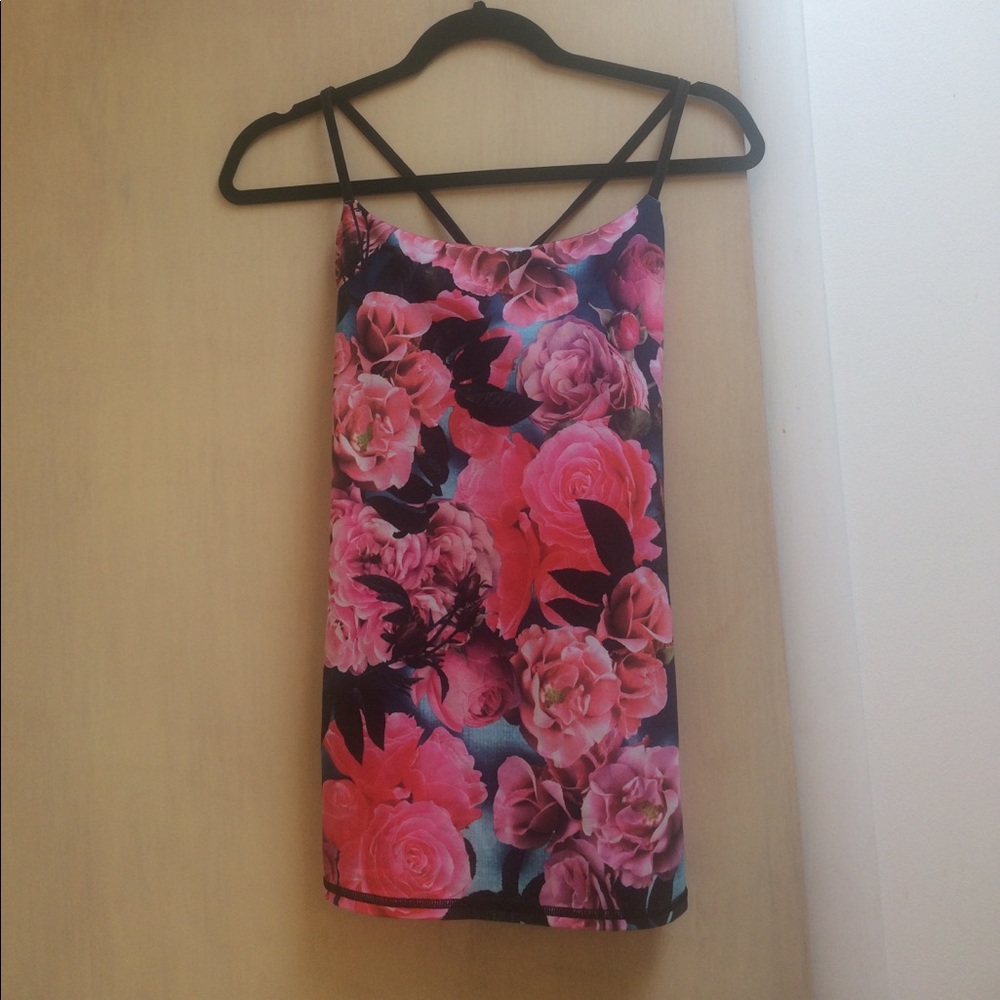 Lululemon tank top