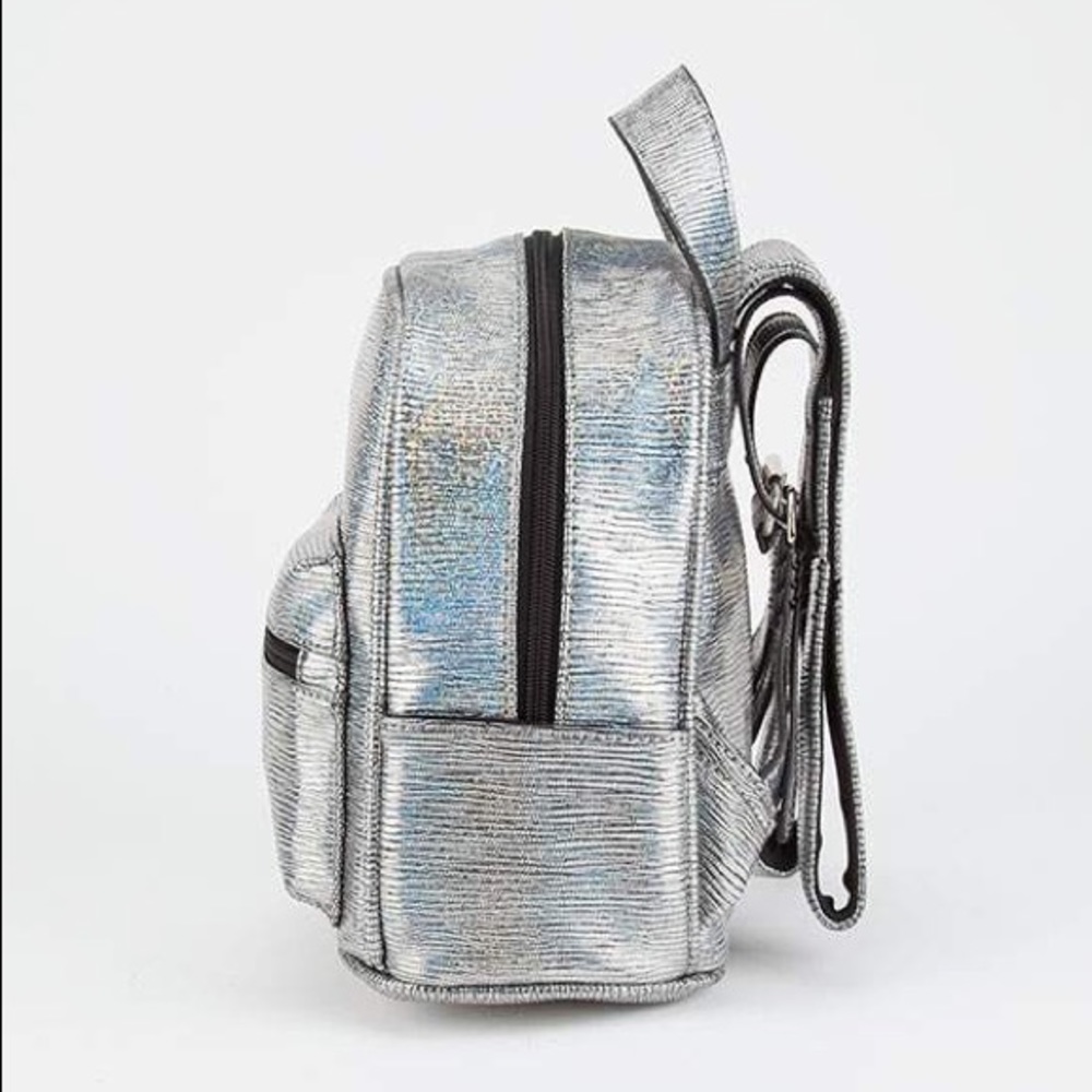 🎉HOST PICK🎉Galaxy Mini Metallic Backpack - Picture 4 of 8