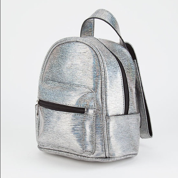 🎉HOST PICK🎉Galaxy Mini Metallic Backpack - Picture 2 of 8