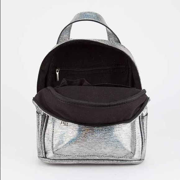 🎉HOST PICK🎉Galaxy Mini Metallic Backpack - Picture 6 of 8