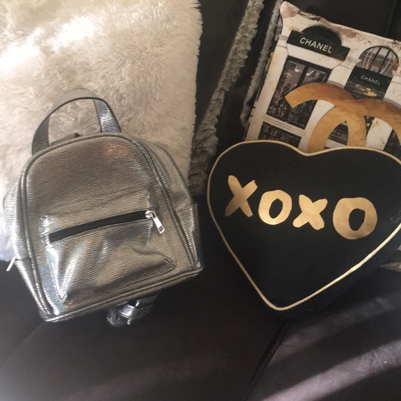 Free People Handbags - 🎉HOST PICK🎉Galaxy Mini Metallic Backpack