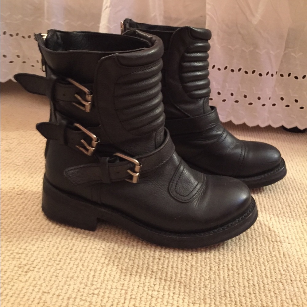 3 buckle ASH boots