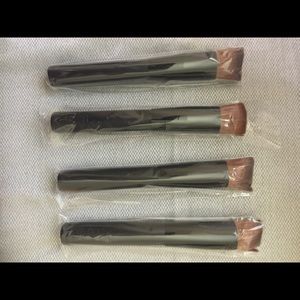 Foundation brush