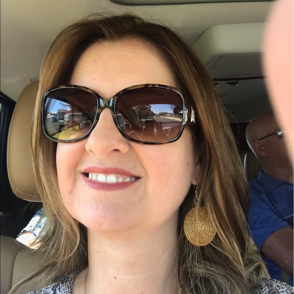 Meet your Posher, Graciela