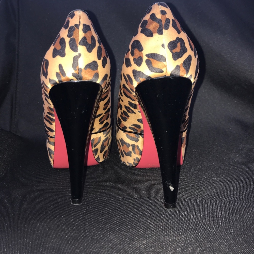 Cheetah print platforms- comes with box!