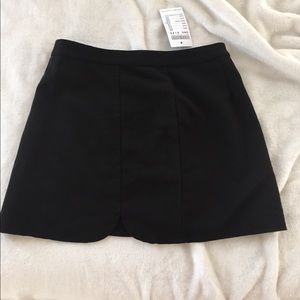 NWT Brandy Melville Black Mini Skirt