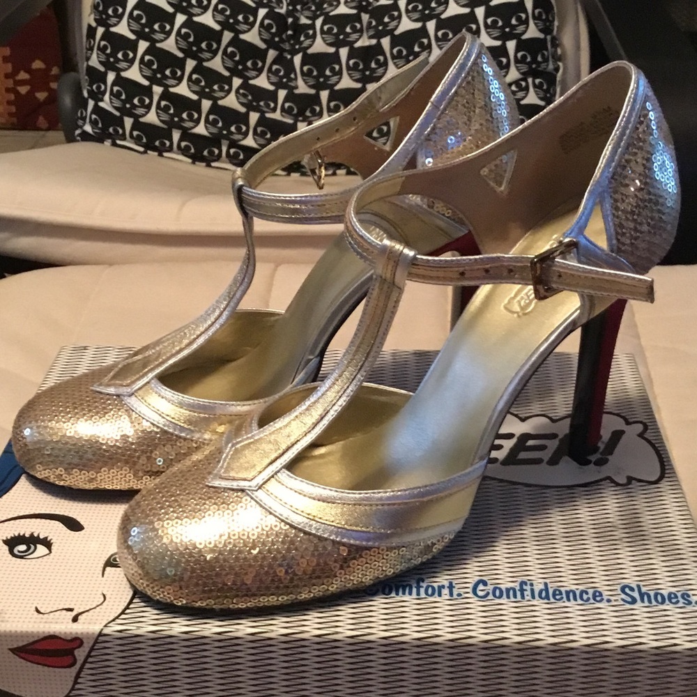 Oh deer sequined heels