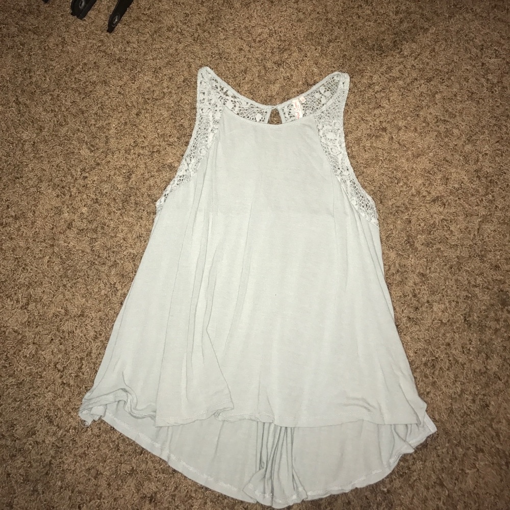 Red Camel tank top. Size L. OBO