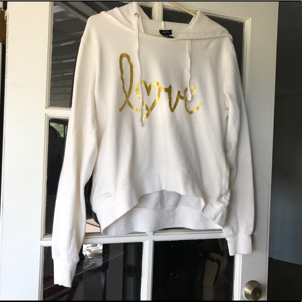 Hi- lo crop LOVE Sweater