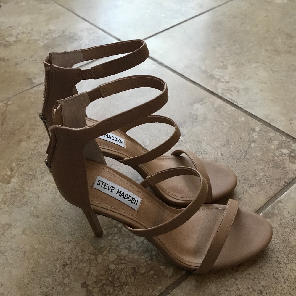 Steve Madden Feelya Heels Size 8 Unworn Nude