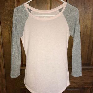 American Eagle pink and silver 3/4 sleeve shirt
