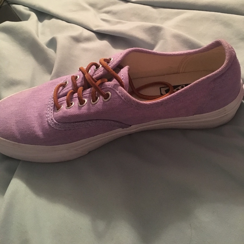 Vans - Picture 3 of 4
