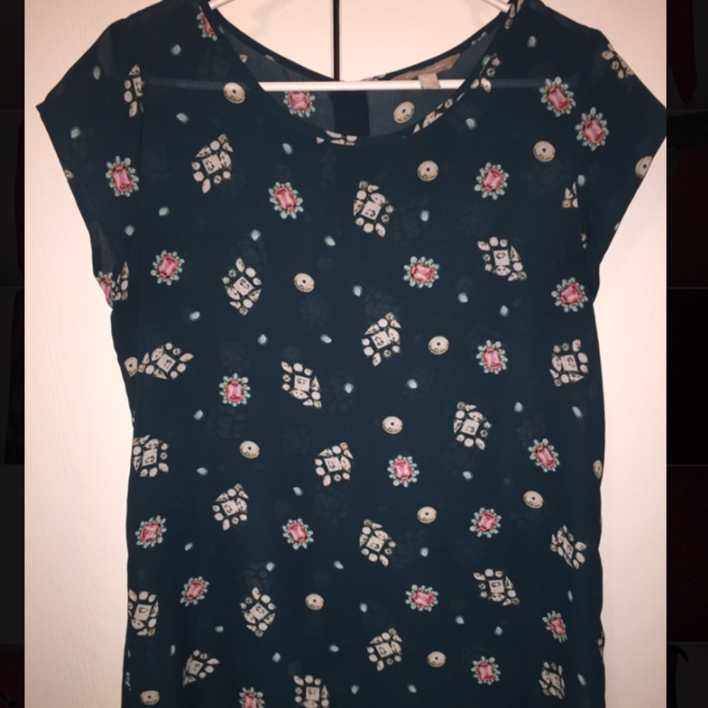 Dark green short-sleeved sheer top