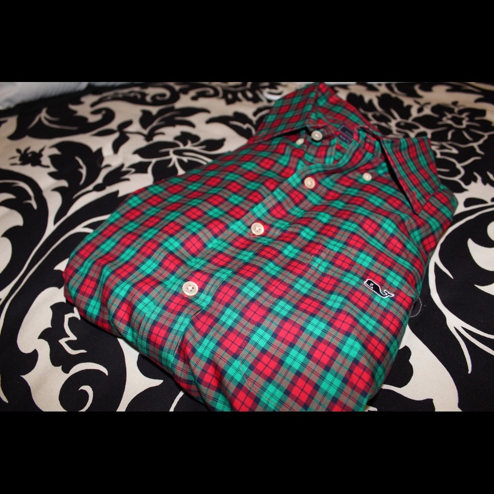 Vineyard Vines Men's button down