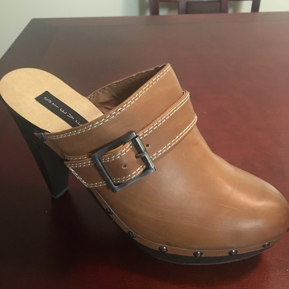 Steven Clogs - Picture 2 of 4