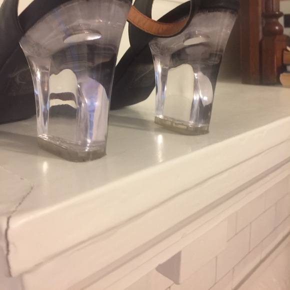 Deena & Ozzy ankle strap clear heel - Picture 8 of 8