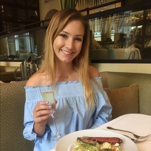 Meet your Posher, Isabelle