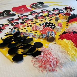 Minnie Mouse birthday party supplies