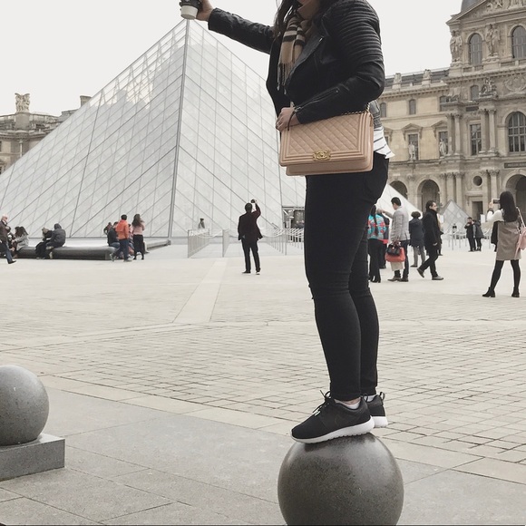 SOLD!!!!   Chanel boy bag - Picture 8 of 8