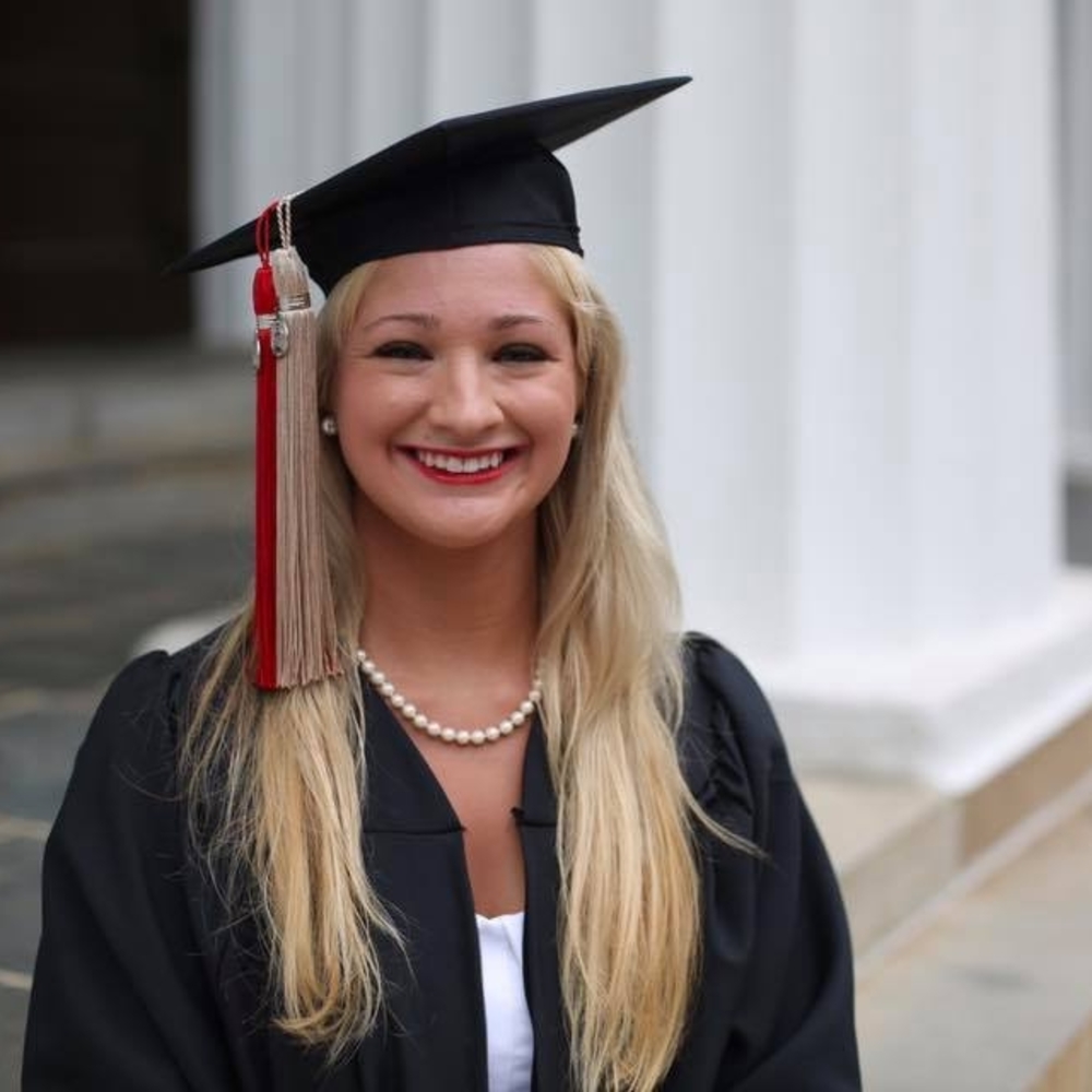 Meet your Posher, Alyson