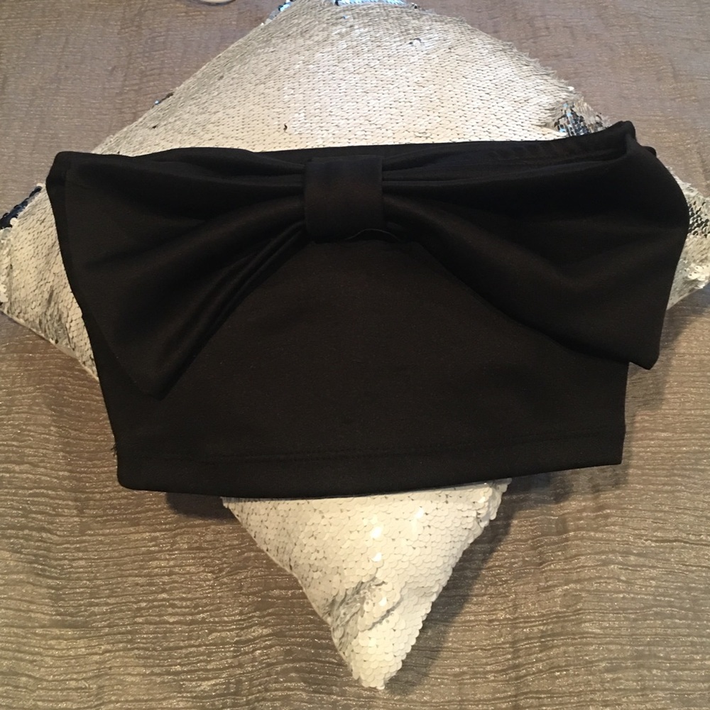 Super cute strapless top