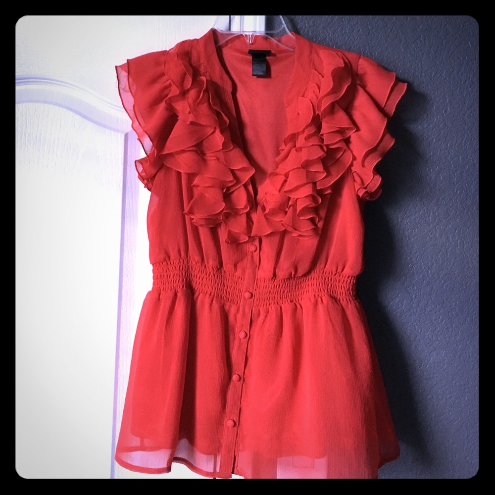 ❤️ Ruffled v-neck blouse ❤️