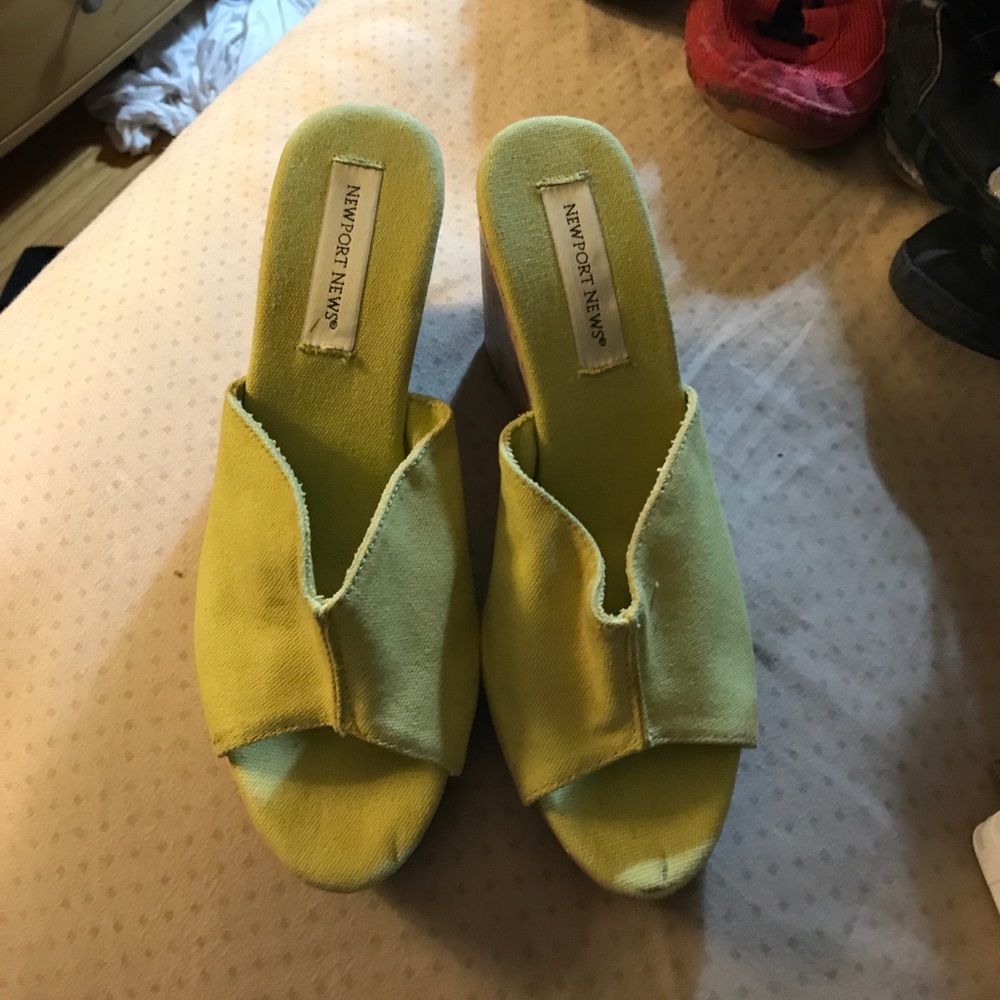 Green open toed summer wedges