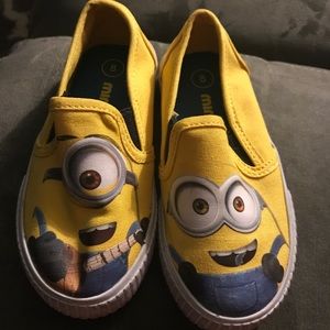 Minion toddler shoes