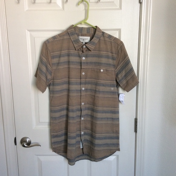 NWT PacSun Button Up - Picture 3 of 5