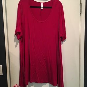 Cranberry LuLaRoe Perfect tee