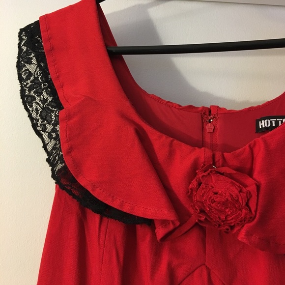 NWOT Hot Topic Red Dress with Black Lace - Picture 4 of 8