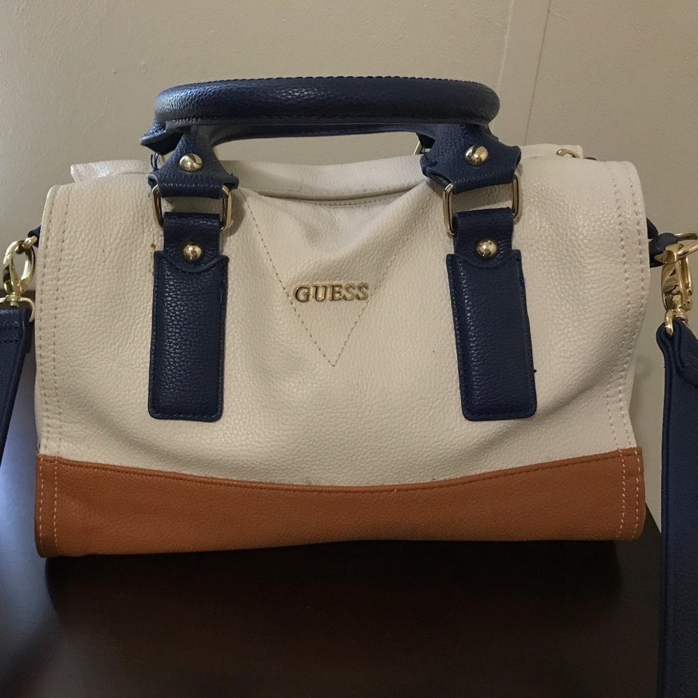 Guess purse