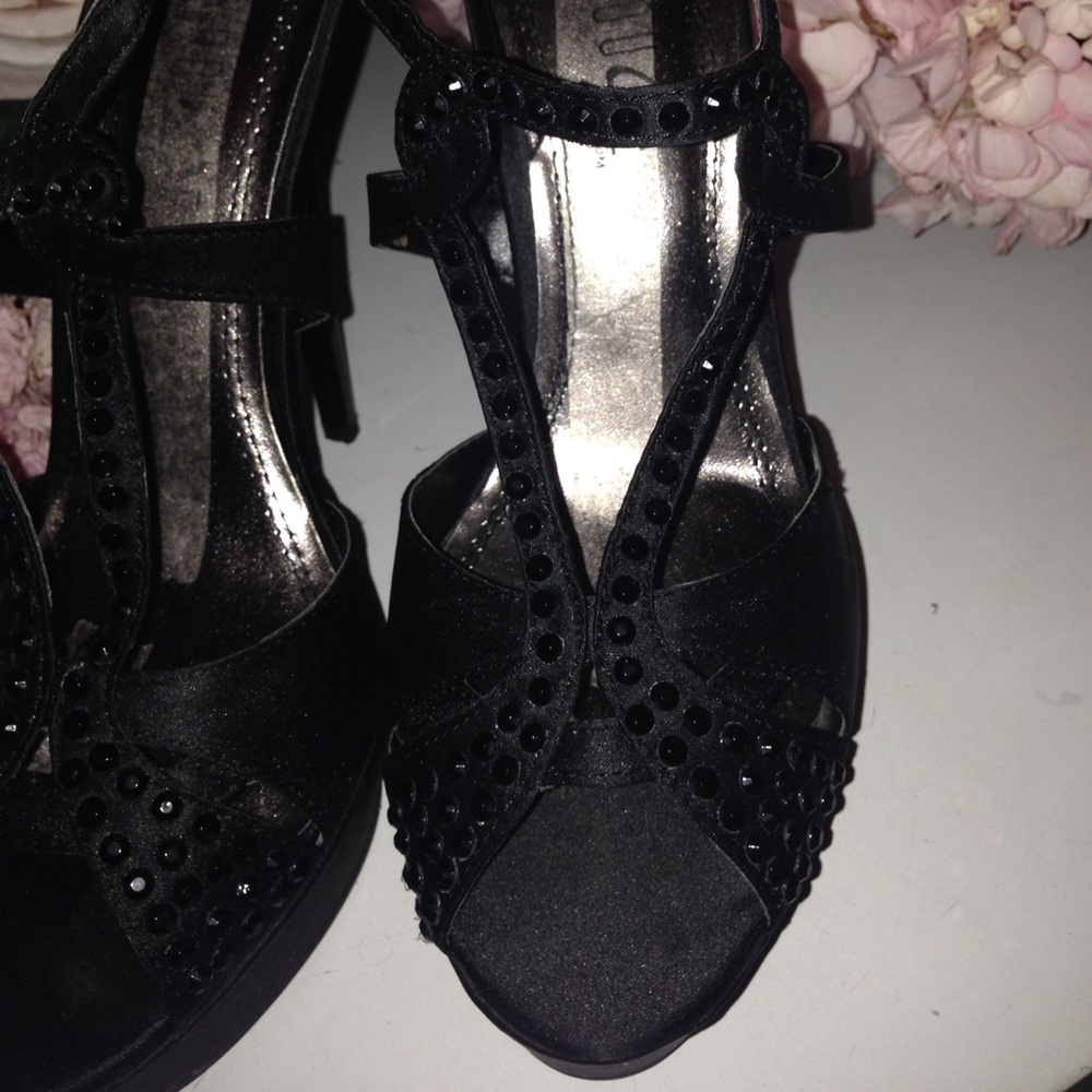 Rouge Jeweled Heels