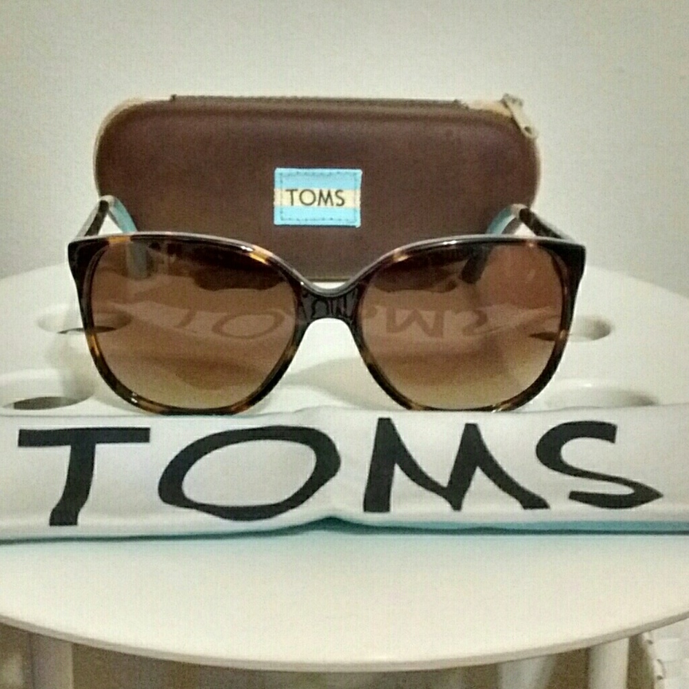 TOMS sunglasses