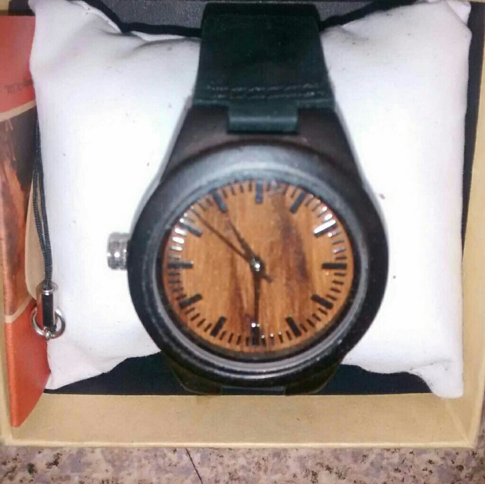 100% leather & wood watch